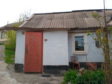 Продам небольшой домик в центре города