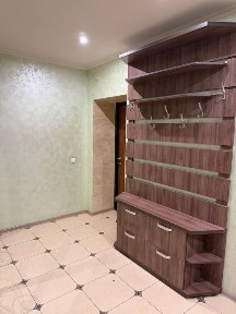 Здається 2х кімнатна по вул. Чорновола