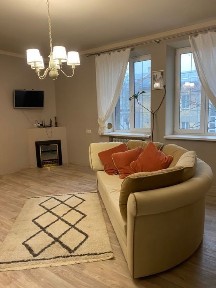 ТОРГ продам 2 кім. кв. ЦЕНТР, вул. Чернишевська, сталінка З/Б! перекриття