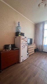 Продаж вільної 1-о кімнатної гостинки на Панасовскій 106.