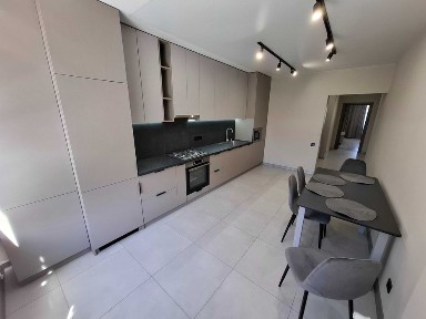 Оренда 2 кім. кв. у новобудові з гаражем та паркомісцем. Перша здача