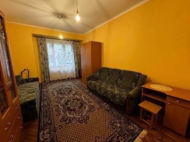 Оренда 1-кімнатної квартира у ближньому центрі по вул. Марка Вовчка