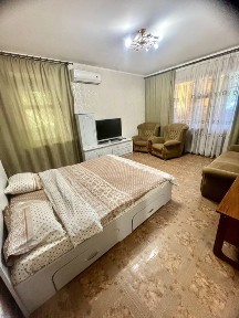 Посуточно Киевский Таирова. Королева/Архитекторская 1 этаж Собственник