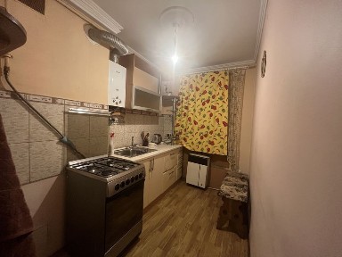 Продається 2 кімнатна квартира вул Заводська