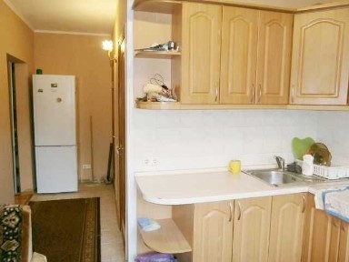 Здаю чудову 2к квартиру неподалік від метро Позняки, низький поверх.