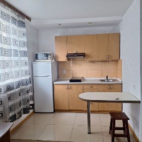 Однокімнатна квартира. Райдужний