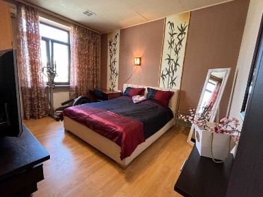 2-кімнатна квартира з джакузі центр майдан Конституції