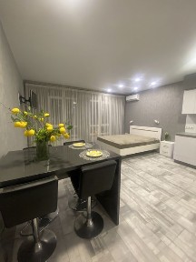 Позняки, Пчілки/ Драгоманова чудова квартира студія чекає на Вас!