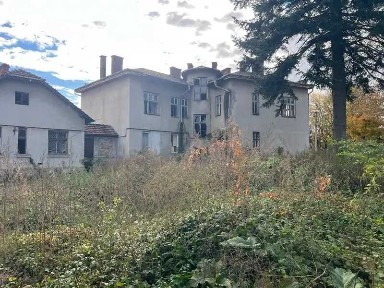 Нежитловий будинок м Коломия, вул Степана Бандери, 2