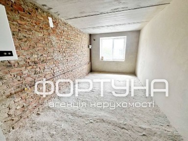 Степового Фронту 20, Зданий будинок!