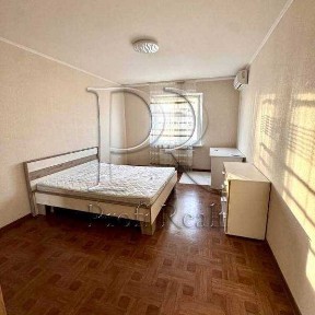 Киев, Балтийский пер., 1