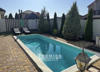 Охороняеме котеджне мистечко. 2 поверховий будинок Бассейн