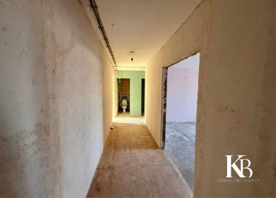 Продам 3к кварьиру на левом берегу