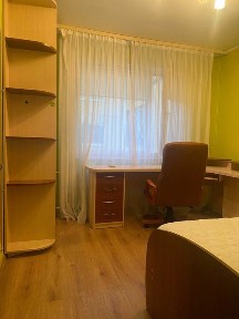 Трикімнатна, заг. пл. 82 м. кв., вул. Івана Пулюя 1, поверх 8