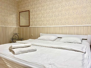 ApartPoltava 100кв м затишку в серці міста, центр, СВІТЛО ЗАВЖДИ