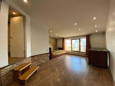 Антоновича 19 Володимирська парк Шевченка В. Васильківська камін діючий