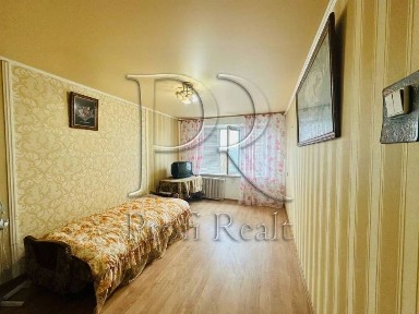 Продаж 2кім. квартири за адресою бул. Миколи Руденка, 19