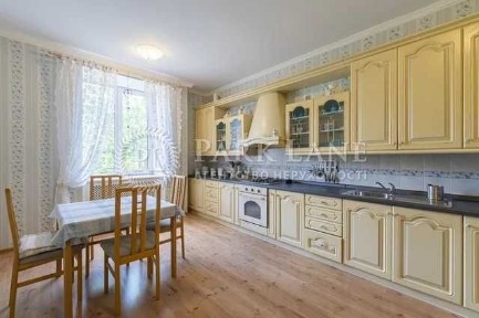 Квартира 3-кімнатна Маккейна Джона (Кудрі Івана) 18/2