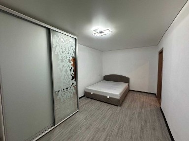 Продаю, 1 кімнатну квартиру р-н Пл. Перемоги