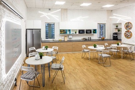 Оренда Офісу А-Класу з ремонтом та меблями по пр. Свободи 176м2