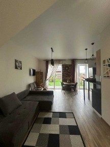 Продаж Танхауса з ремонтом в Гостомелі.