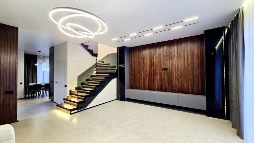 Продаж Будинку | Дуплекса | З Ремонтом | Центральні Комунікації