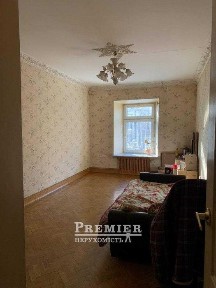 Продам 5-ти комнатную квартиру в Приморском районе.