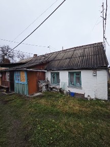 Продаж 1-кім частини будинку. Спільний двір. Газ. Вода