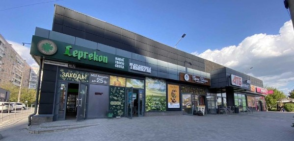 Продаж нежитлового приміщення за адресою вул. Володимира Українця, 40а