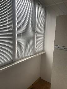 Продам 2-х кім. кв на 4-му мні з технікою та меблями.