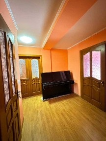 Продаж 3 кімнатної квартири в мікрорайоні Доси, Мукачево.