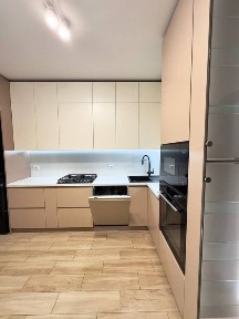 ЖК Квіти Львовa Вул. Стрийськa 115 Оренда 2к. квартири в світлих тонах