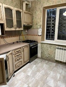 Здам двокімнатну квартиру Вербицького, метро Харьківська, 1 пов., газ