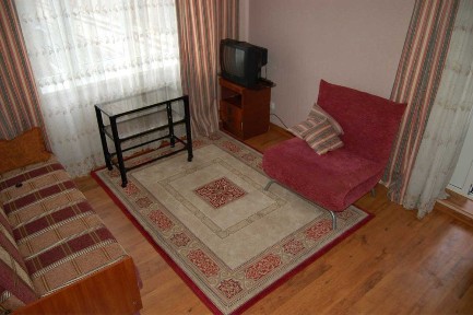 Комфорна квартира на Татарці!