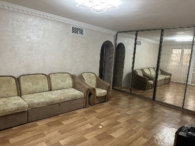 Мотель 3 кімнатна, світло не вимикають