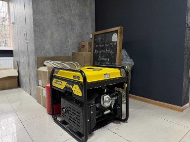 (5) Продам комерційне приміщення на Вишенці 9081