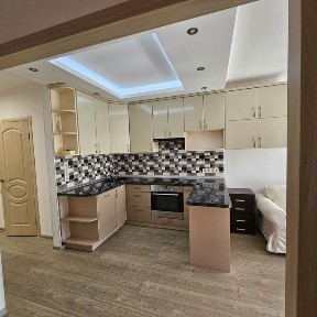 ж. к.Комфорт таун. 1 кімнатна 42м2.