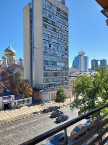 Центр. В. Васильковская (Красноармейская)