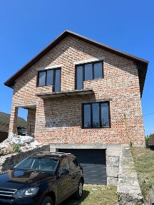 Будинок 200 м².