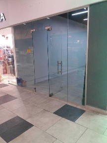 Оренда магазину 28 м. кв. ТЦ 