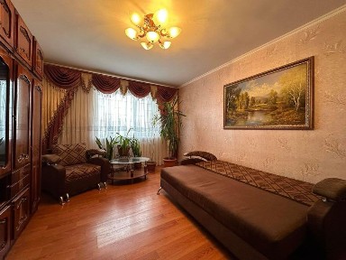 Сдаю квартиру ул С Ядова28