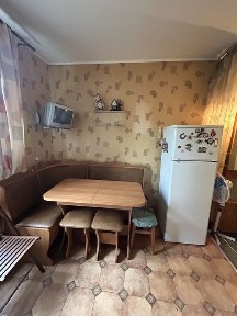 СРОЧНО! 1-но ком. квартира на Крымском бульваре.