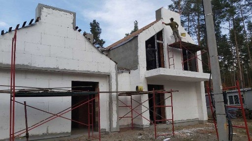 одноповерховий дуплекс в Лісовій Бучі, з газом, через дорогу ліс без %