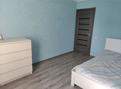 Здам трьох кімнатну квартиру/центр/Чкалово