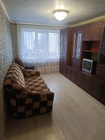 Здам трикімнатну біля Урожаю!