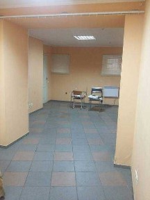 Продаж приміщення в центрі міста. З водою і санвузлом.