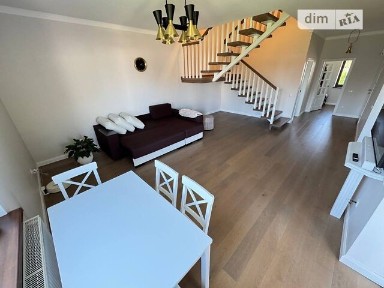 Довгострокова оренда будинку від посередника на вул. Незалежна • ID 33648536