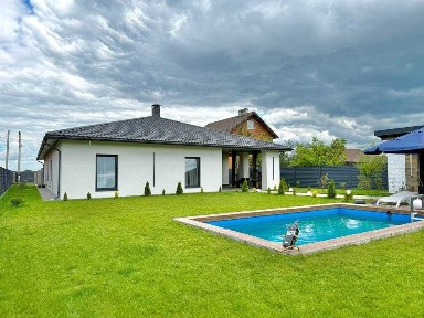 Продаж неймовірного одноповерхового будинку з якісним ремонтом!