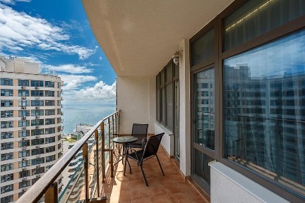 Посуточно Аркадия, Каманина, квартира с ТЕРРАСОЙ вид на море ПОДОБОВО