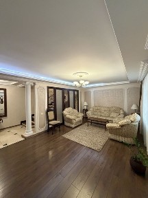 Супер ексклюзивна ДВОХРІВНЕВА квартира в самому центрі Черкас!